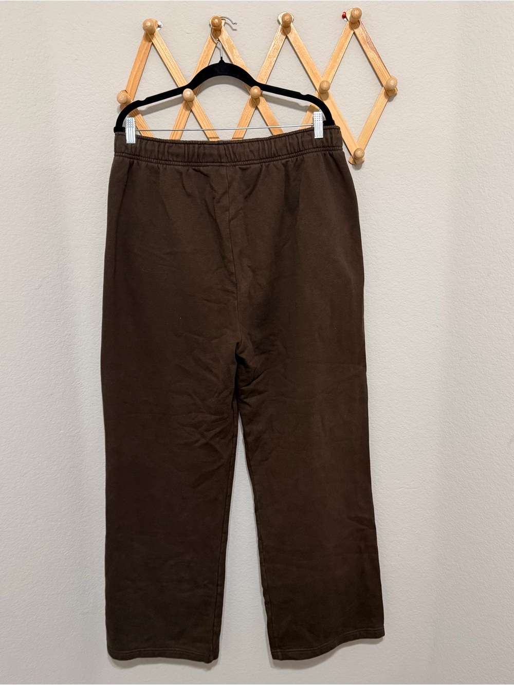 Alo Yoga Accolade Straight Leg in Espresso Brown Sweatpant Size XL - Picture 7 of 10